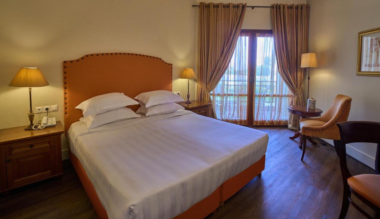 Xenia Palace Portaria Bagian luar foto